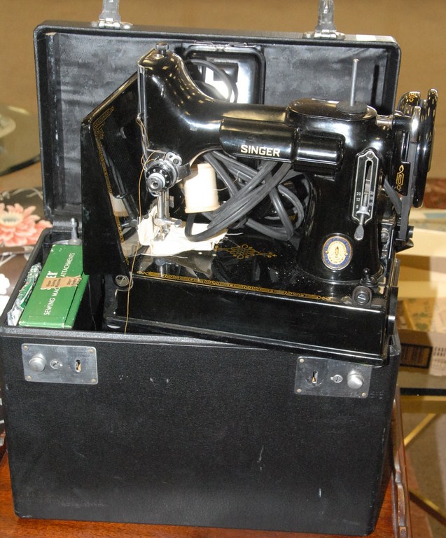 Singer Sewing Machine In Case