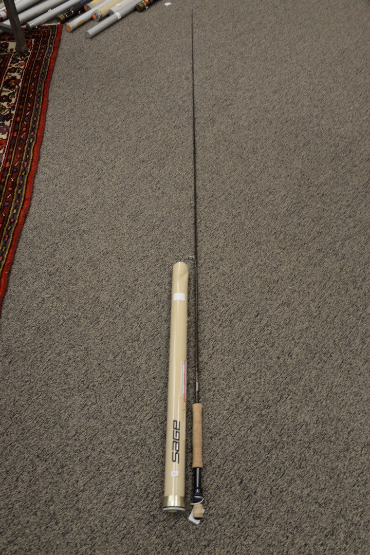 Lot 64: Sage Graphite III fly rod, four part, 890-4RPL, #8, 9', 3