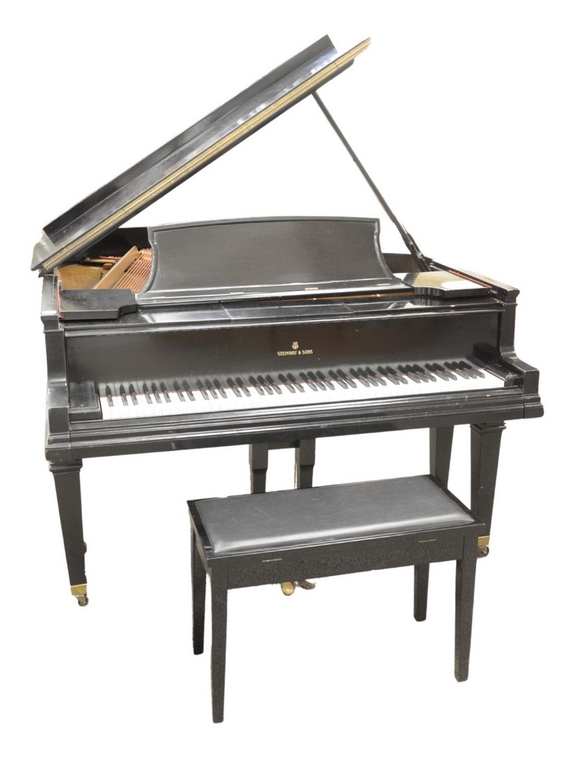 Piano's soundboard - Steinway & Sons